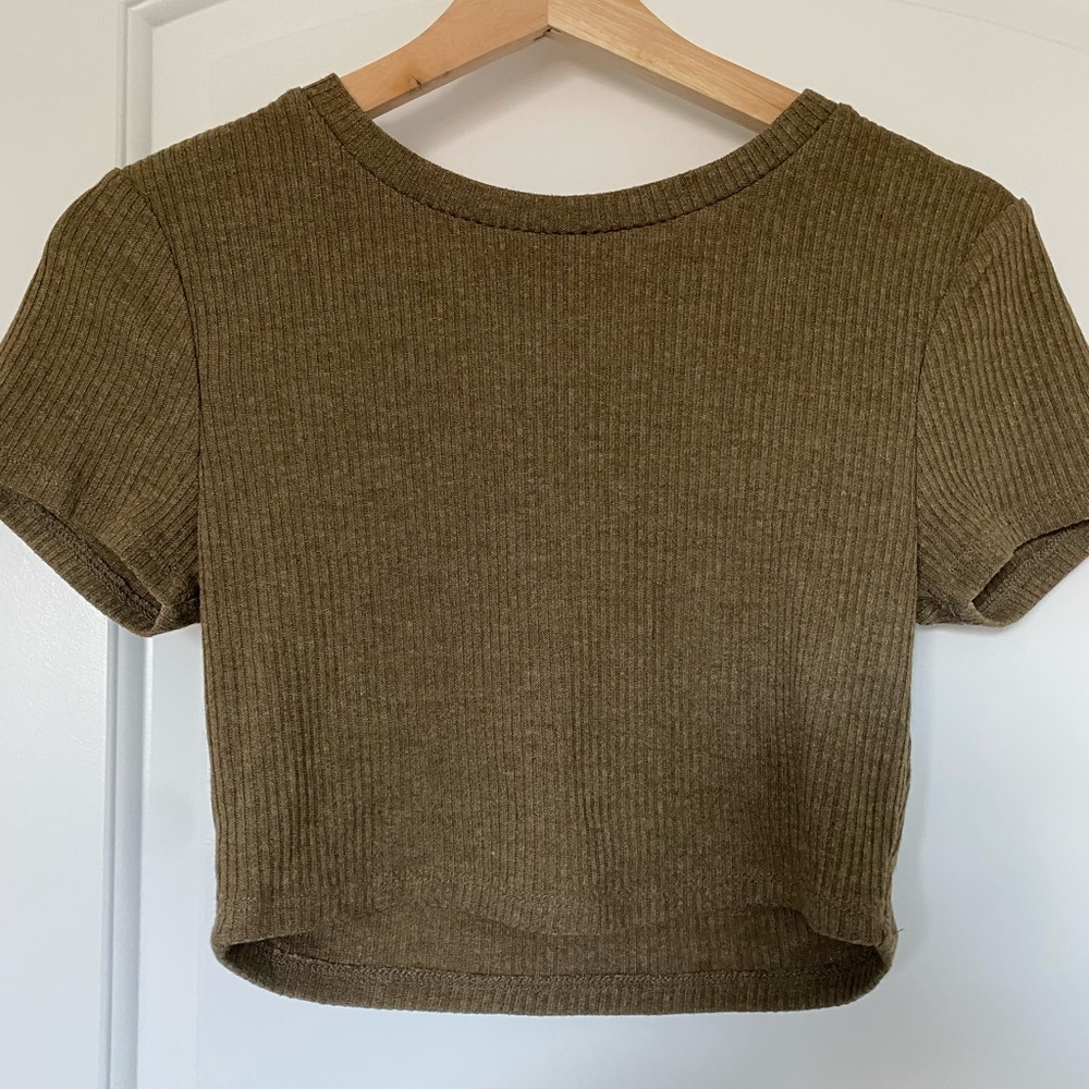 Green-gray crop top